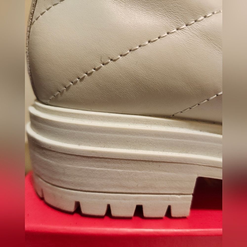NWT Napoleoni Ivory Quilted Italian Leather Lug Sole Boots Sz.10/40 Ret.$395 - Picture 3 of 11